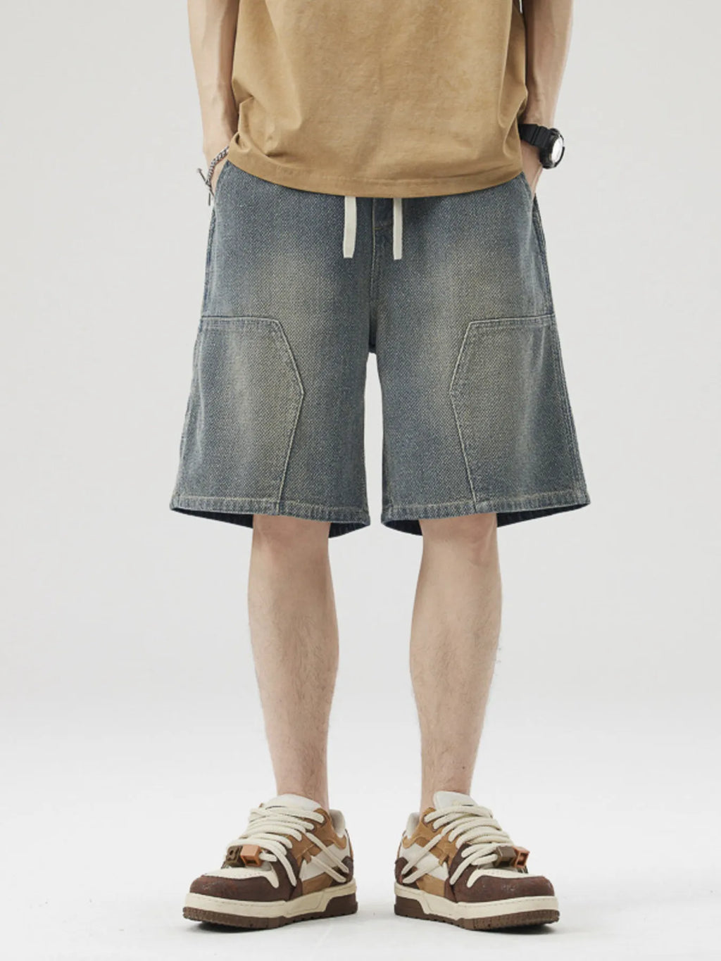 Short trousers